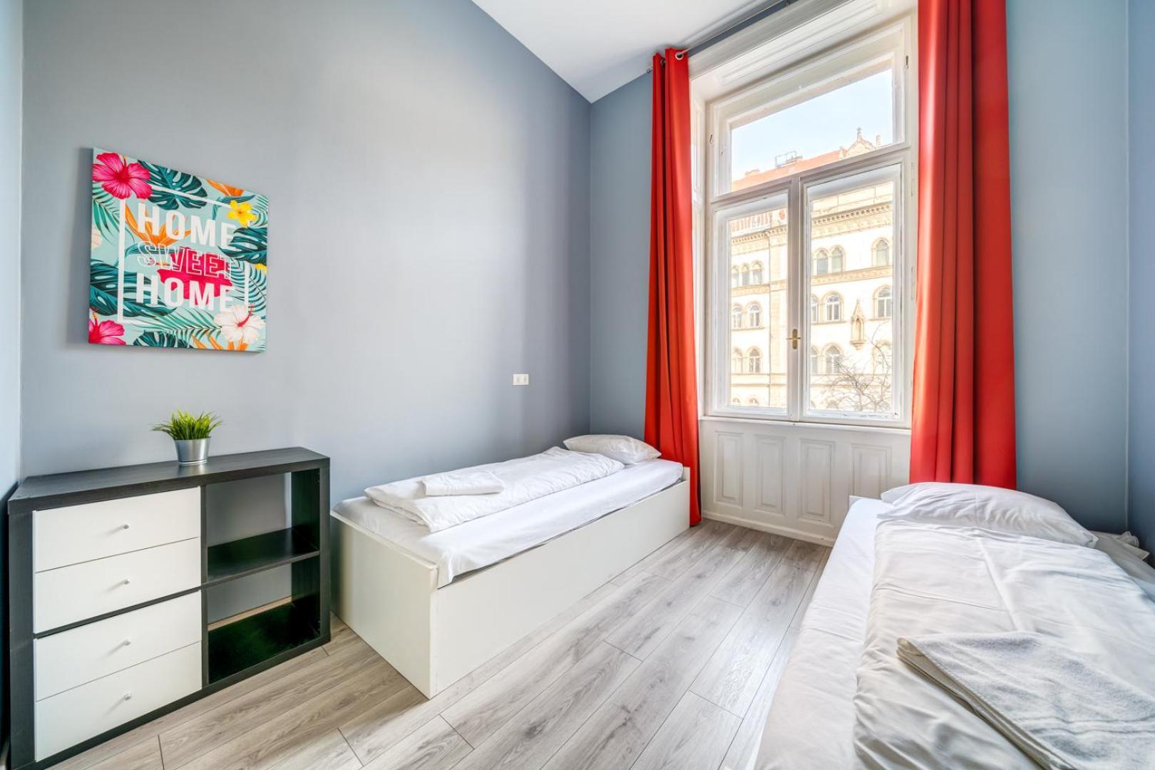 Апартаменты Downtown Delight - Erzsebet Blvd - 13 Ppl Будапешт Экстерьер фото